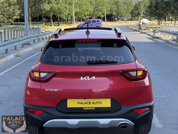 2023 KIA STONIC ELEGANCE 6.000 KM DE HATASIZ