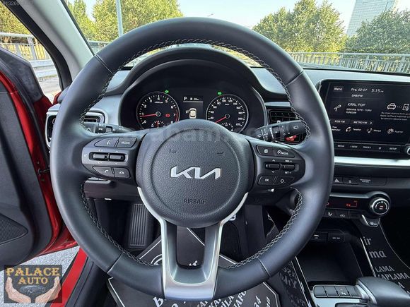 2023 KIA STONIC ELEGANCE 6.000 KM DE HATASIZ