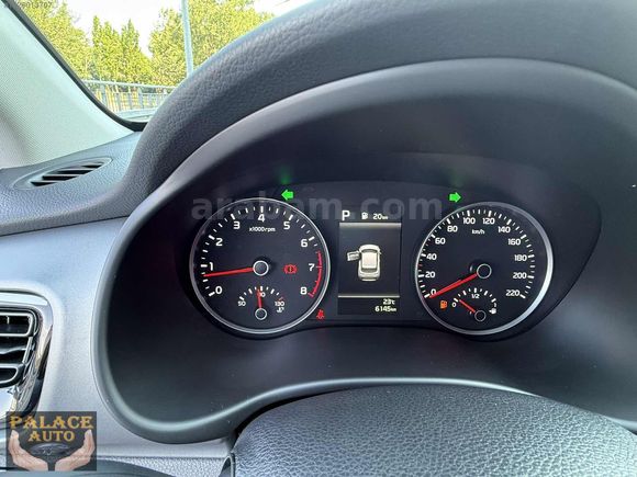 2023 KIA STONIC ELEGANCE 6.000 KM DE HATASIZ