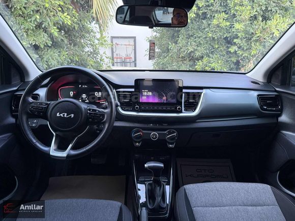 ANILLAR'dan 2024 KİA STONİC COOL PLUS 9900 KM