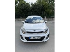 İSLAMOĞLU OTOMOTİV'DEN 2015 MODEL KİA RİO 1.4 CRDİ COMFORT