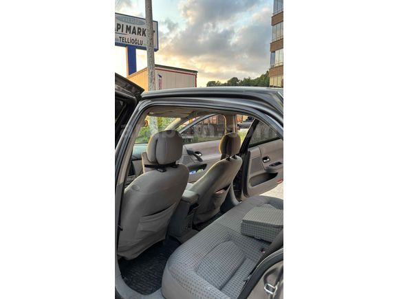 Sahibinden Renault Laguna 1.9 dCi Privilege 2004 Model 