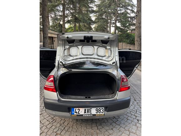 Sahibinden HATASIZ BOYASIZ Renault Megane 1.5 dCi Authentique 2009 Model 