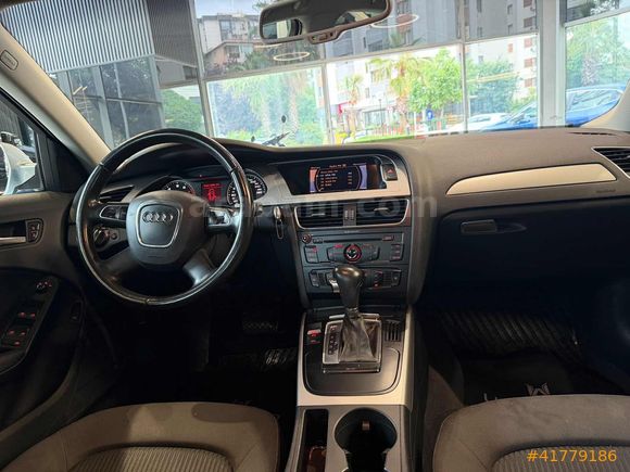 | UNIQ AUTO | 2010 AUDI A4 1.8 TFSI MULTITRONIC