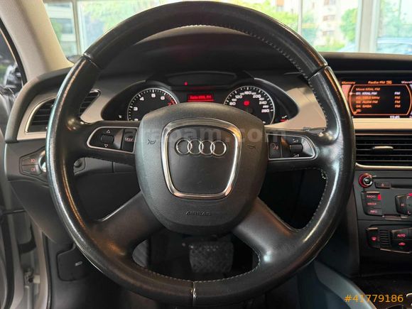 | UNIQ AUTO | 2010 AUDI A4 1.8 TFSI MULTITRONIC