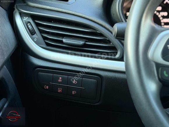 FİAT EGEA DÜŞÜK KM İLK SAHİBİNDEN TEMİZ BAKIMLI AİLE ARACI