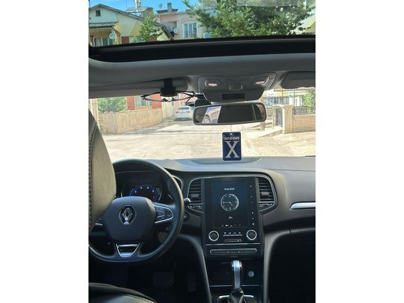 CAM TAVAN-TESLA EKRAN MEGANE 4