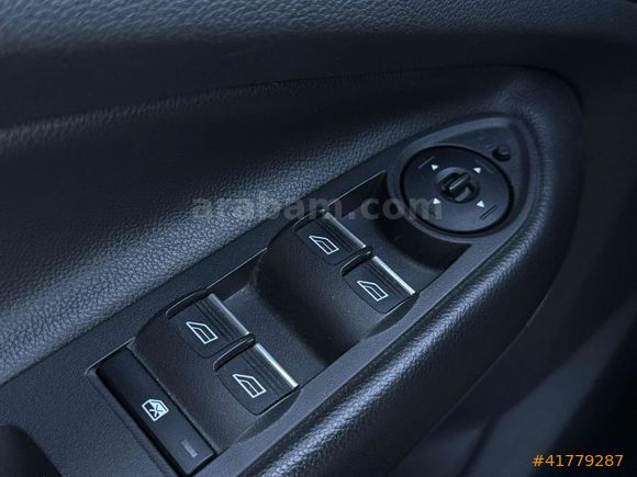ADAŞEN'DEN FORD KUGA TİTANİUM CAM TAVAN OTOMATİK(İLK EL)