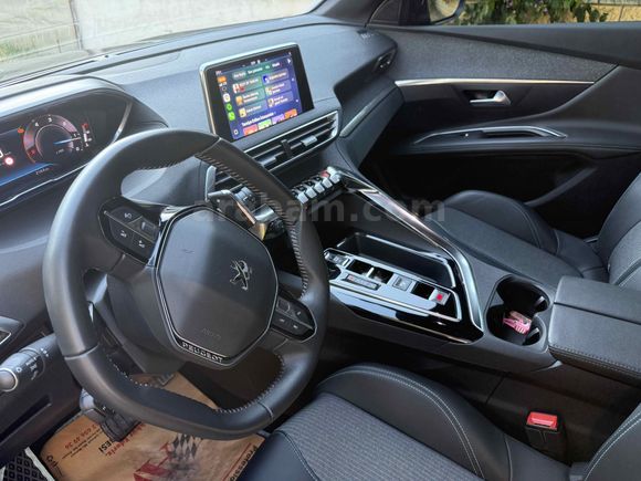 Sahibinden Peugeot 3008 1.5 BlueHDI Allure 2024 Model  38.400 km Gri (Gümüş)
