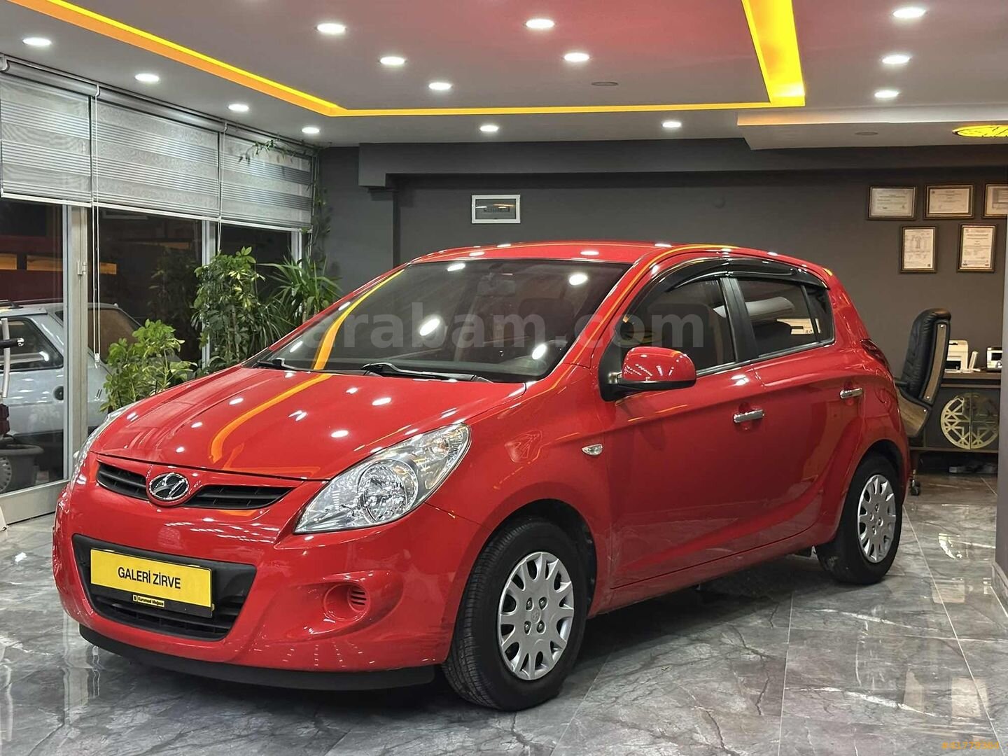 Galeriden Hyundai i20 1.4 CVVT Team 2011 Model Antalya 126.400 km Kırmızı 3