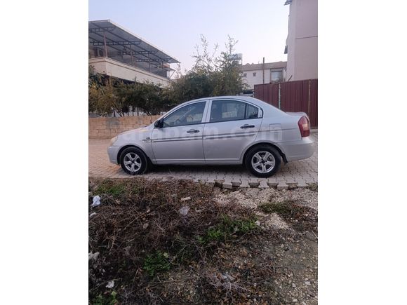 Sahibinden Hyundai Accent Era 1.5 CRDi-VGT Style 2008 Model  320.000 km Gri