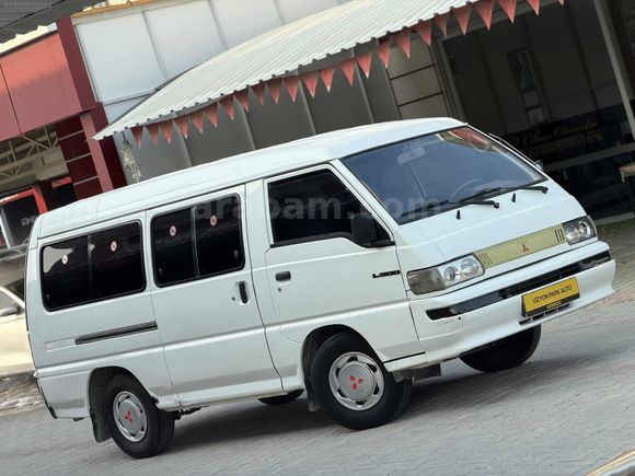 TR EN UYGUNU MİNİBÜS 10+1 CAM GİBİ ÇİFT KLİMALİ