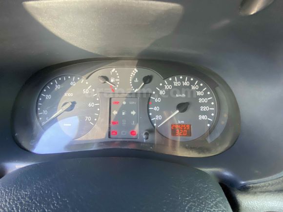 Sahibinden Renault Clio 1.4 RTA 2001 Model 