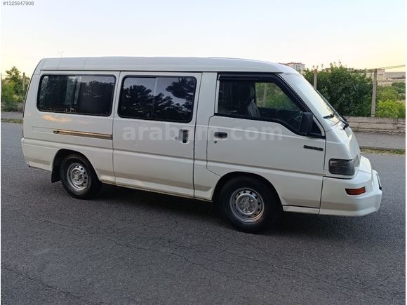 2004 MITSUBISHI L300 4+1