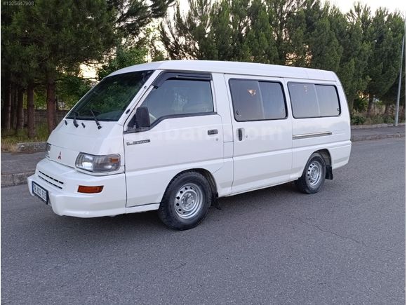 2004 MITSUBISHI L300 4+1