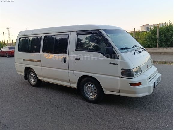 2004 MITSUBISHI L300 4+1
