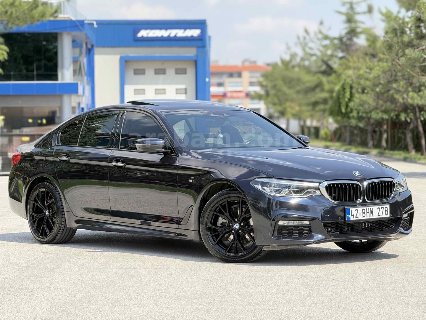 Galeriden BMW 5 Serisi 520i M Sport 2018 Model Konya 177.000 km Mavi (metalik) 3