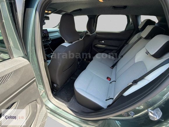 ÇETAŞ RENAULT MAHMUTBEYDEN 2025 DUSTER 1.3TCe TECHNO BOYASIZ