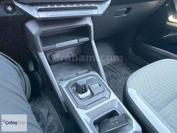 ÇETAŞ RENAULT MAHMUTBEYDEN 2025 DUSTER 1.3TCe TECHNO BOYASIZ