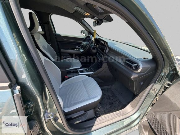 ÇETAŞ RENAULT MAHMUTBEYDEN 2025 DUSTER 1.3TCe TECHNO BOYASIZ