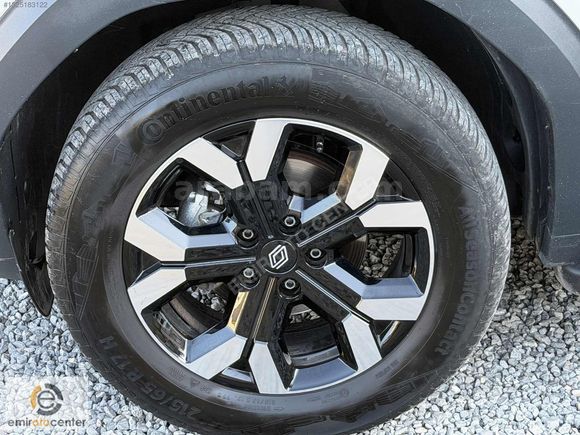 2024 RENAULT DUSTER 4X4 1.2 HYBRİD TECHNO BOYASIZ TRAMERSİZ 36KM