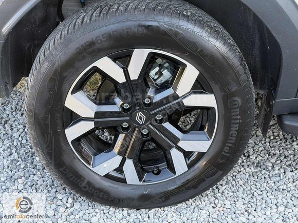 2024 RENAULT DUSTER 4X4 1.2 HYBRİD TECHNO BOYASIZ TRAMERSİZ 36KM