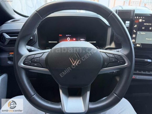 2024 RENAULT DUSTER 4X4 1.2 HYBRİD TECHNO BOYASIZ TRAMERSİZ 36KM