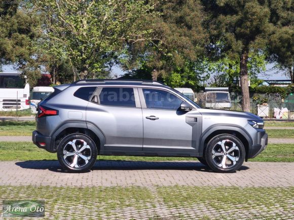 HATASIZ 2025 MODEL RENAULT DUSTER 1.2 Hibrit Techno Advence4x4