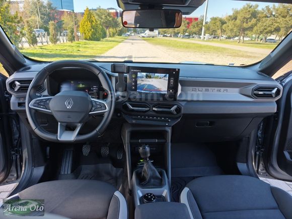 HATASIZ 2025 MODEL RENAULT DUSTER 1.2 Hibrit Techno Advence4x4