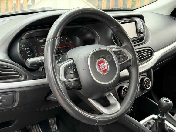 Galeriden Fiat Egea 1.6 Multijet Lounge 2015 Model Konya
