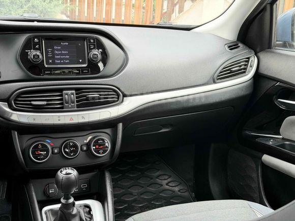 Galeriden Fiat Egea 1.6 Multijet Lounge 2015 Model Konya