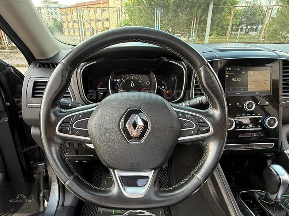 YEŞİLMOTORSDAN HATASIZ KOLEOS CAM TAVANLI