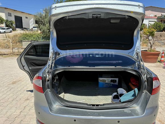 Memurdan Ford Mondeo 1.6 Titanium