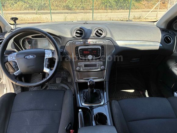 Memurdan Ford Mondeo 1.6 Titanium