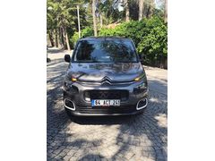 RAHATLIKLAR AUTODAN BERLİNGO HATASIZ BOYASIZ TRAMERSİZ SIFIR AYARINDA CAM TAVANLI