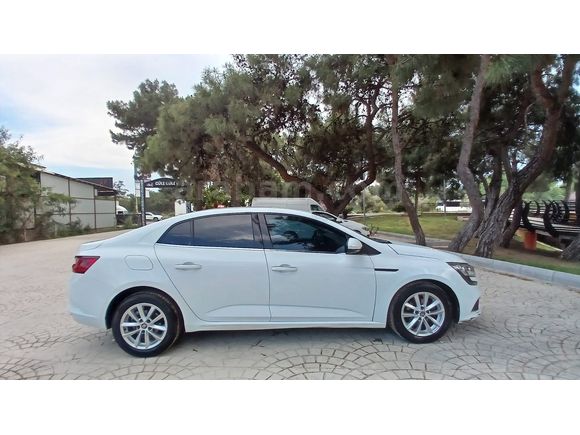 Sahibinden Renault Megane 1.5 dCi Touch 2016 Model - Ağır Hasarlı