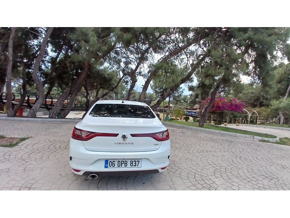 Sahibinden Renault Megane 1.5 dCi Touch 2016 Model - Ağır Hasarlı