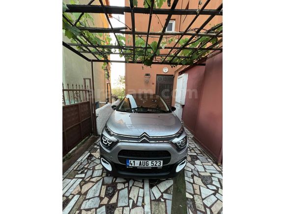 Sahibinden Citroen C3 1.2 PureTech Shine 2024 Model 