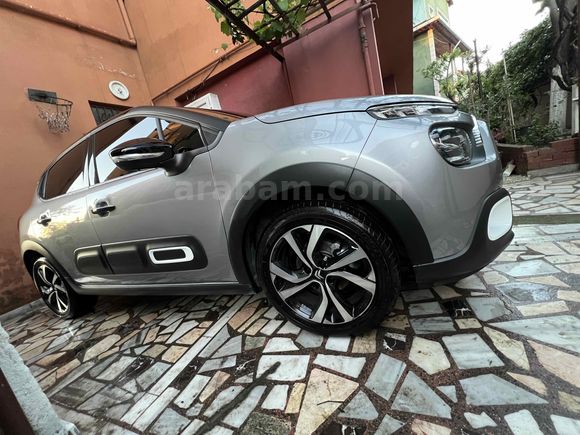 Sahibinden Citroen C3 1.2 PureTech Shine 2024 Model 