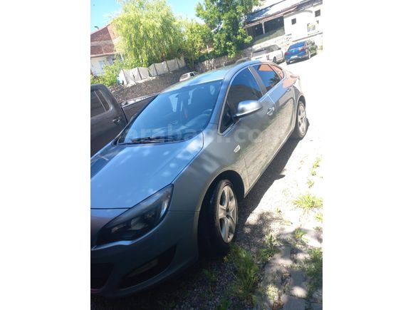 TEMİZ AİLE ARACI Sahibinden Opel Astra 1.6 Edition 2015 Model