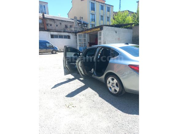 TEMİZ AİLE ARACI Sahibinden Opel Astra 1.6 Edition 2015 Model