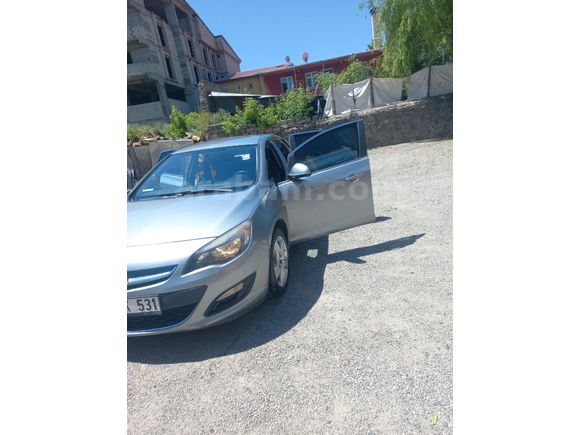 TEMİZ AİLE ARACI Sahibinden Opel Astra 1.6 Edition 2015 Model