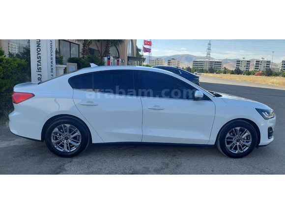 İlk Sahibinden Memurdan Hatasız Ford Focus 1.5 EcoBlue Titanium Stil 2025 Model