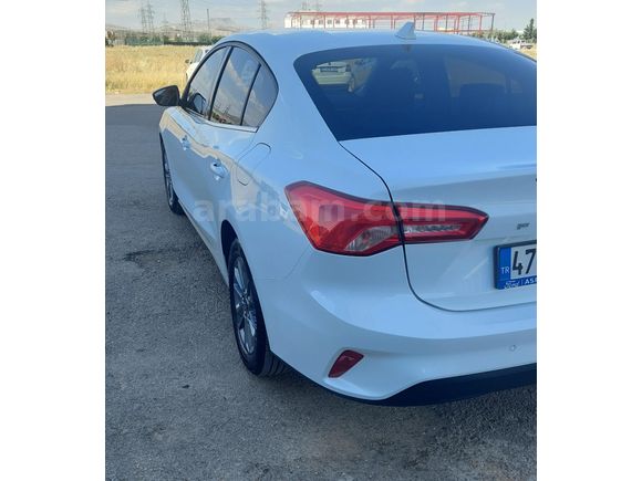 İlk Sahibinden Memurdan Hatasız Ford Focus 1.5 EcoBlue Titanium Stil 2025 Model