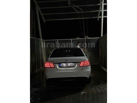 Sahibinden Mercedes - Benz E 250 Elit  exculisive 2013 Model   Beyaz