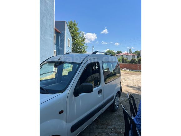 Sahibinden tertemiz saat gibi Kango beyaz inci