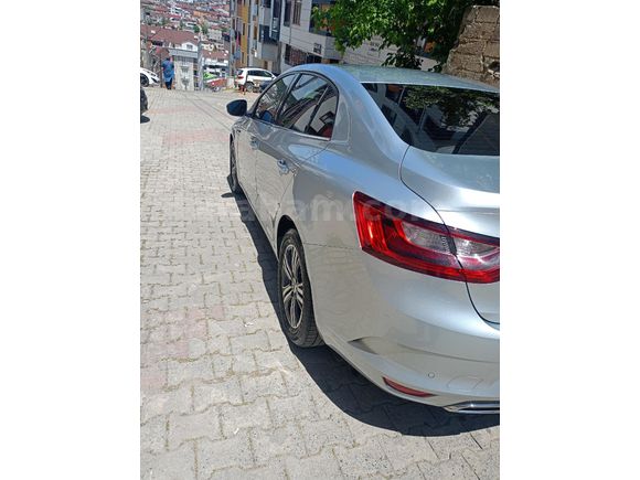 Sahibinden Renault Megane 1.3 TCe Touch 2023 Model