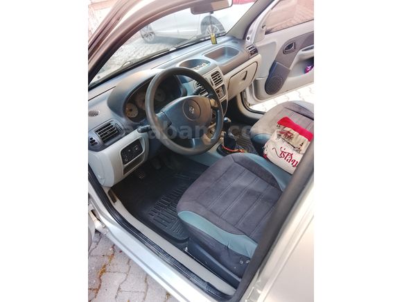 Sahibinden Renault Clio 1.4 Authentique 2005 Model