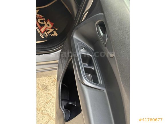 İKLİM AUTO.DAN DÜŞÜK KİLOMETRE AİLE ARACI