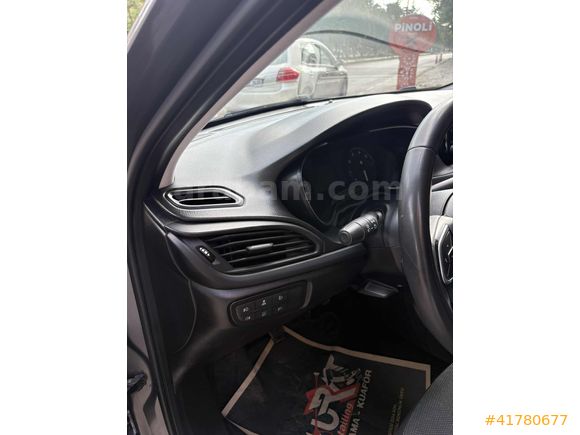 İKLİM AUTO.DAN DÜŞÜK KİLOMETRE AİLE ARACI